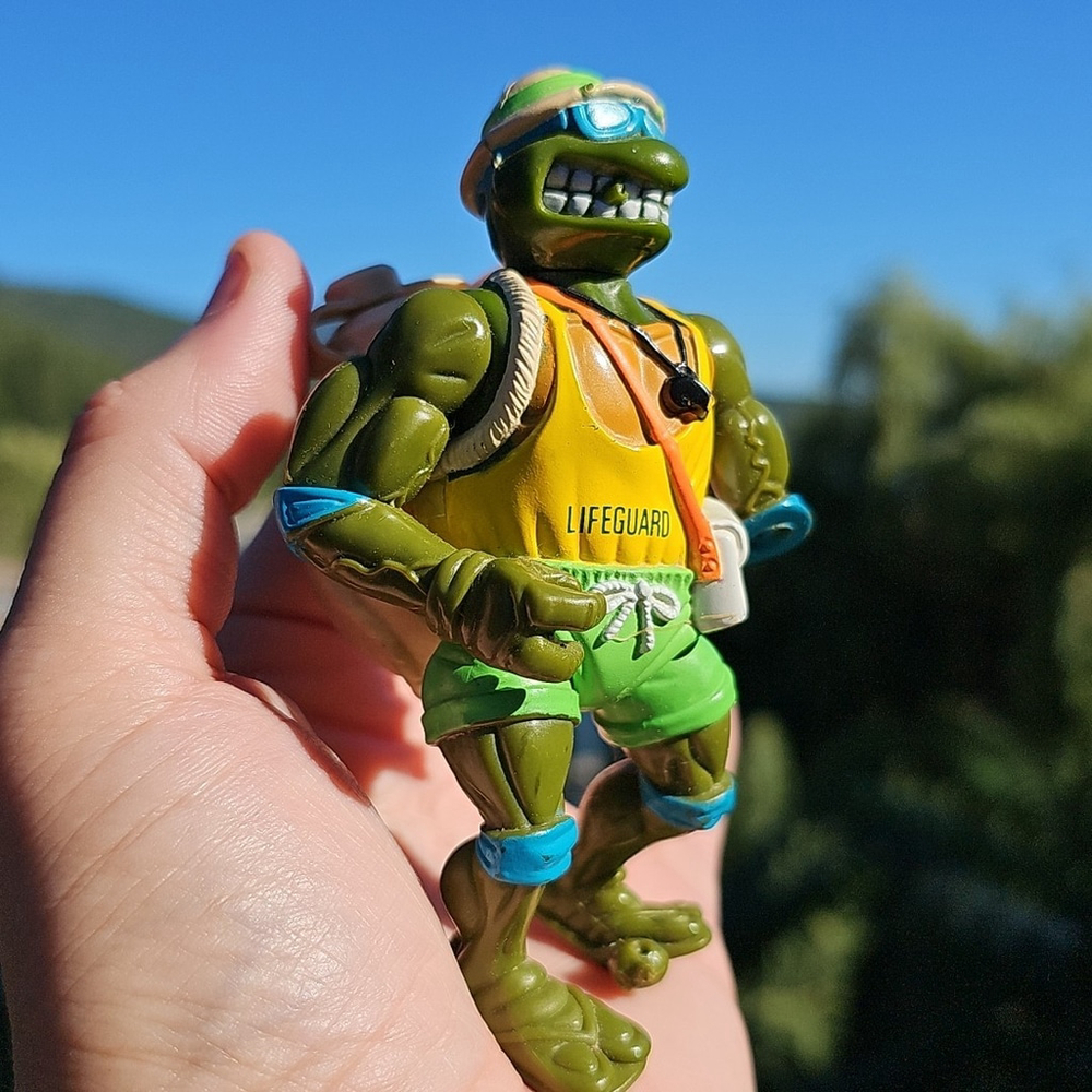Vintage TMNT Lifeguard Leonardo (1992, Mirage) Teenage Mutant Ninja Turtles Read
